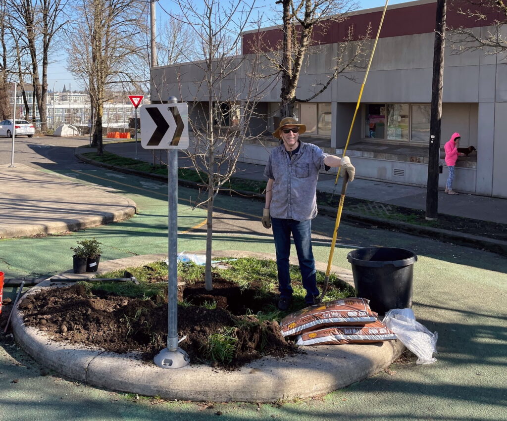 CSC working with Willamette Center to help beautify the area